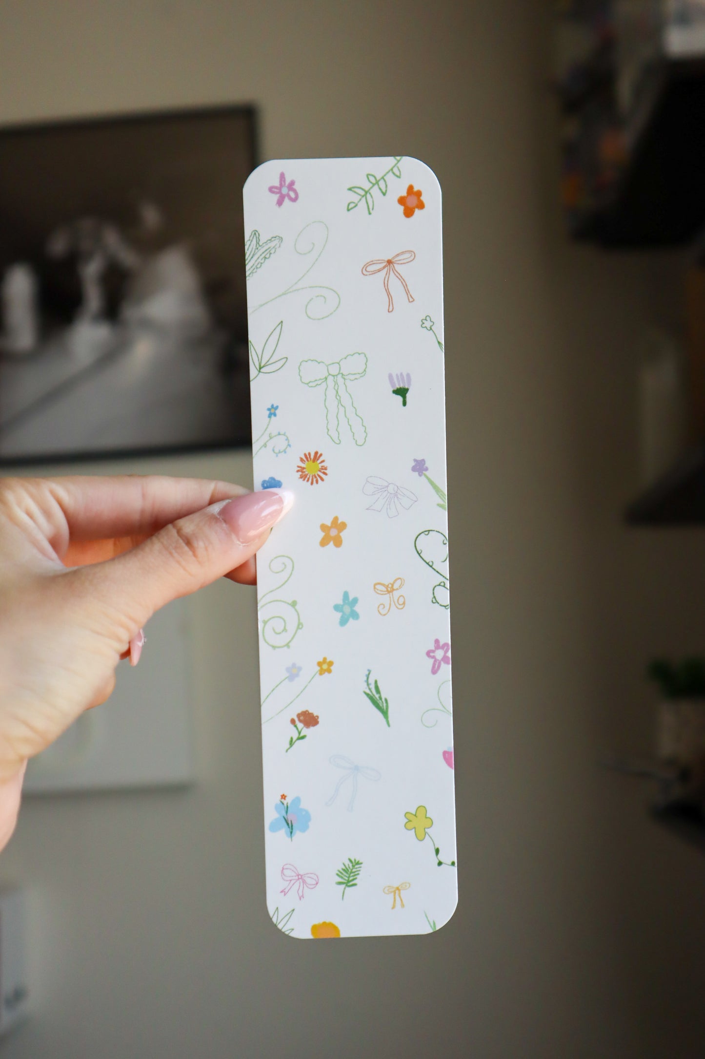 Bows & Flowers Garden Bookmark